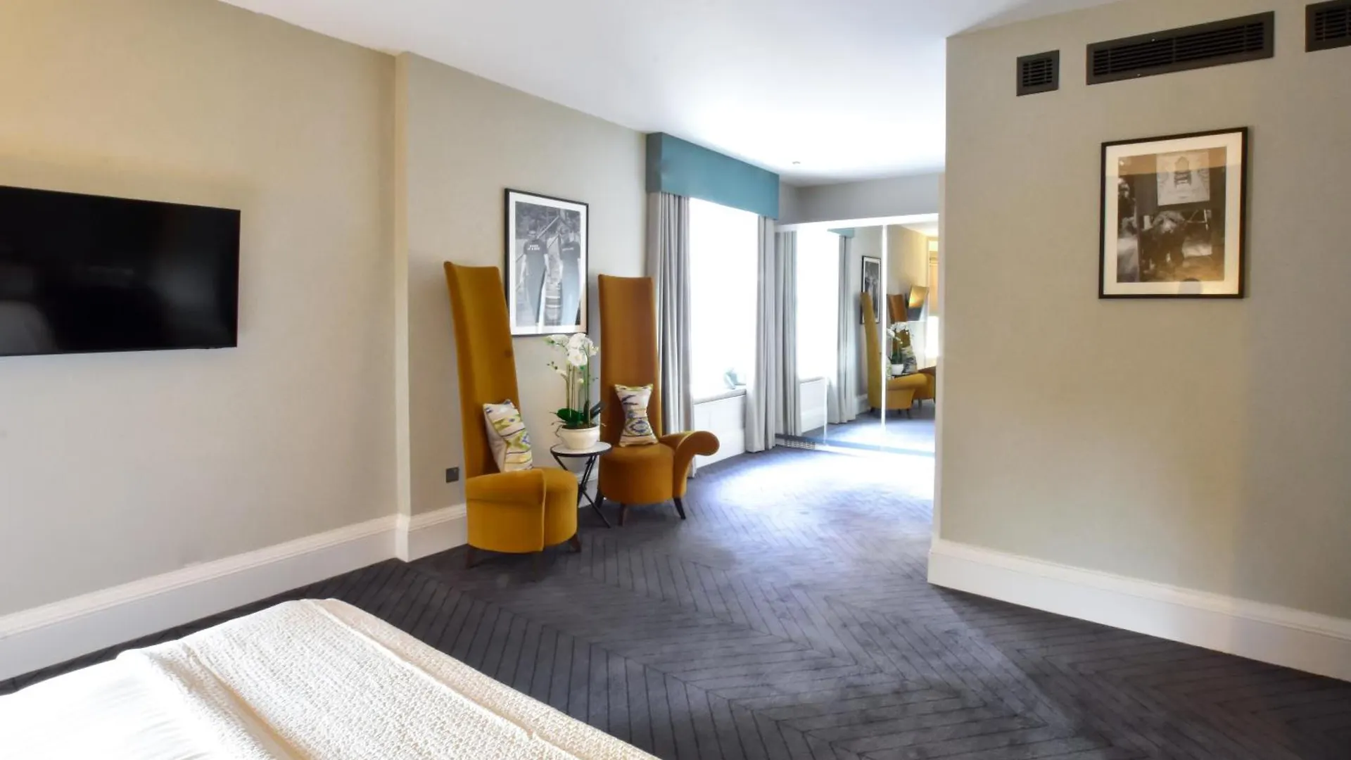 The Rutland Hotel & Apartments Edinburgh 4*,  United Kingdom